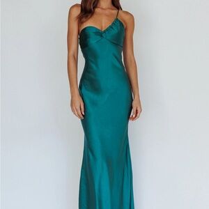 Elegant Teal Evening Gown
